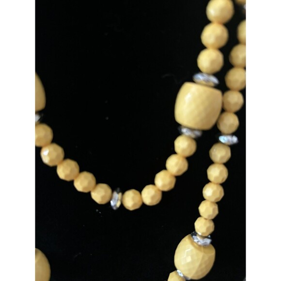 28” Vintage Yellow And Silver  Beaded Necklace Layer - Picture 2 of 4